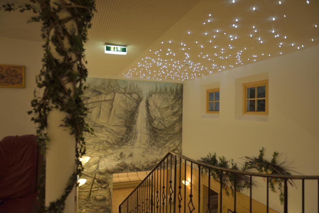 Hotel Traube Sankt Gallenkirch Bagian luar foto