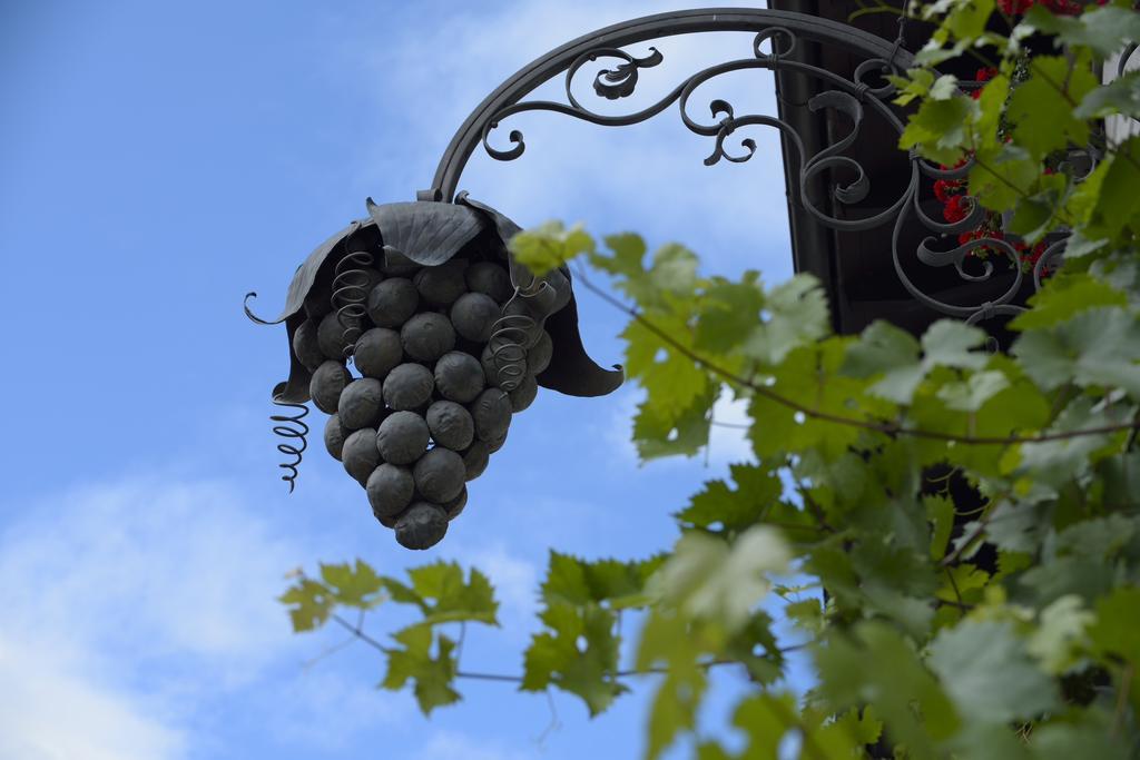 Hotel Traube Sankt Gallenkirch Bagian luar foto
