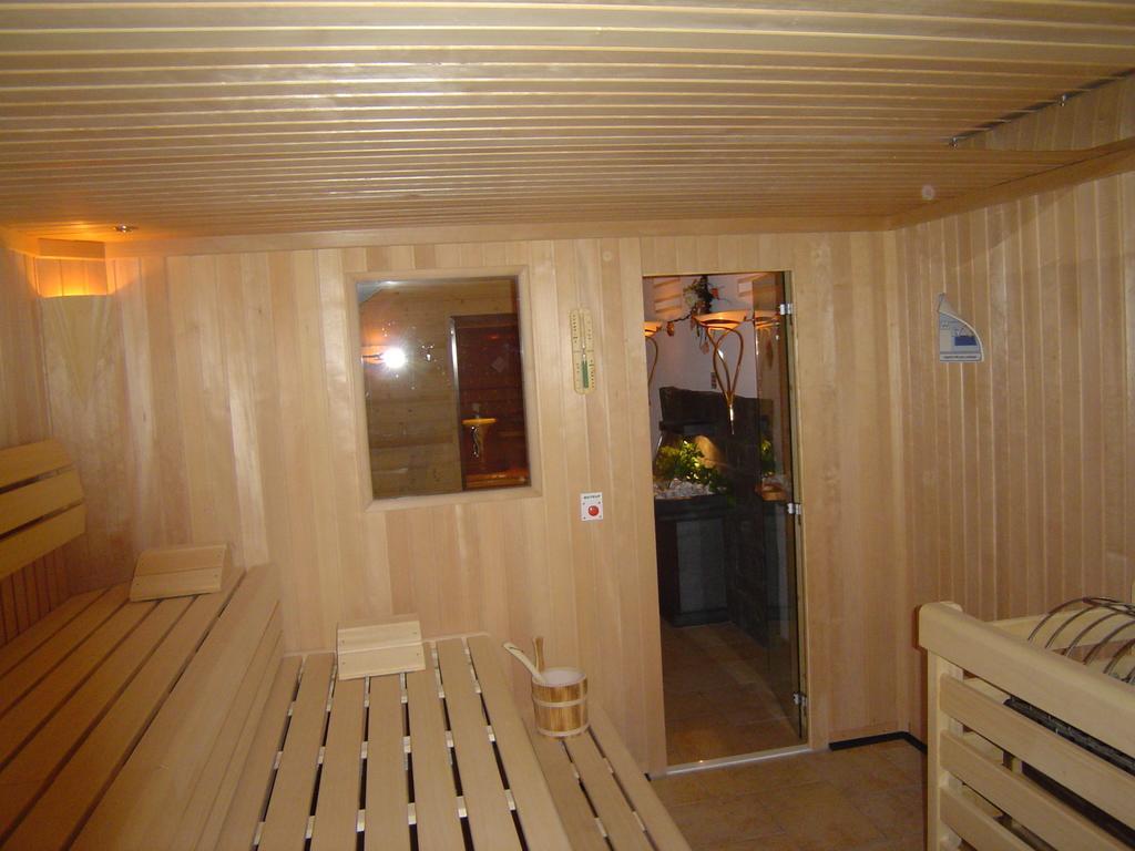 Hotel Traube Sankt Gallenkirch Bagian luar foto