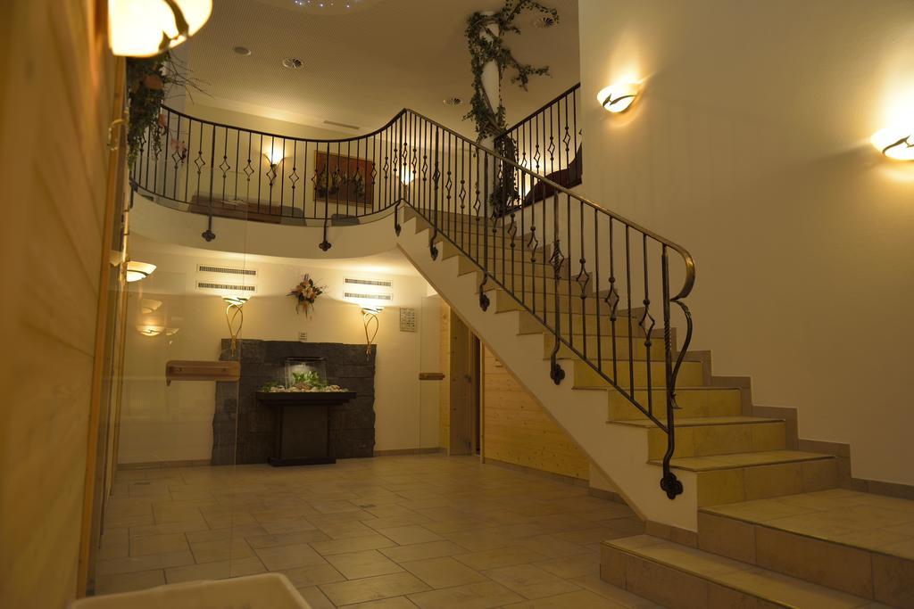 Hotel Traube Sankt Gallenkirch Bagian luar foto